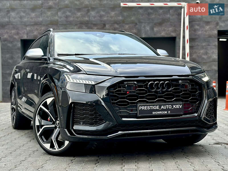 Audi Rs q8 (2023)