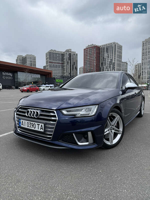 Audi S4 (2019)