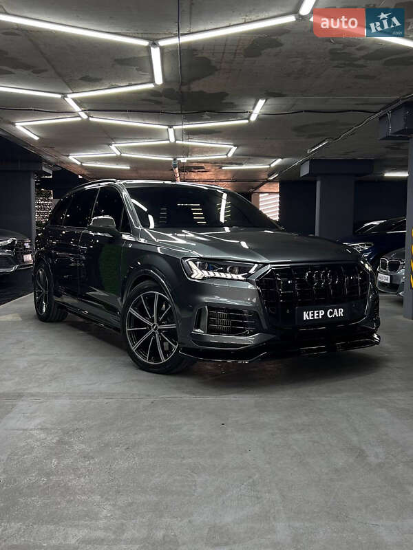 Audi Sq7 (2020)