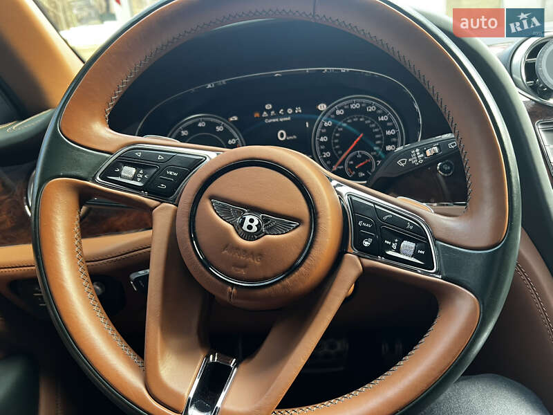 Bentley Bentayga (2017)
