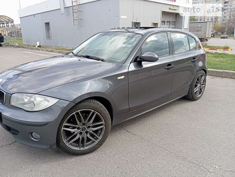 Bmw 1 series (2006)