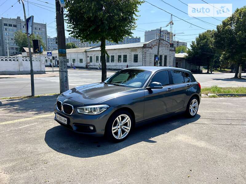 Bmw 1 series (2017)