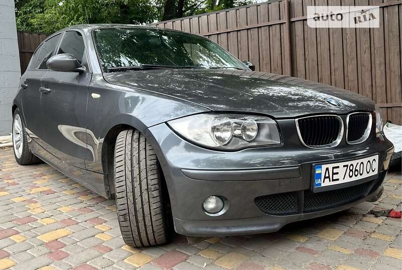 Bmw 1 series (2006)