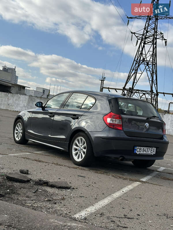 Bmw 1 series (2006)