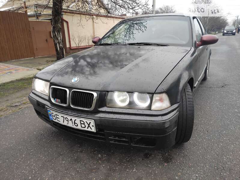 Bmw 325 (1997)