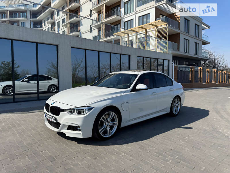 Bmw 330e (2018)
