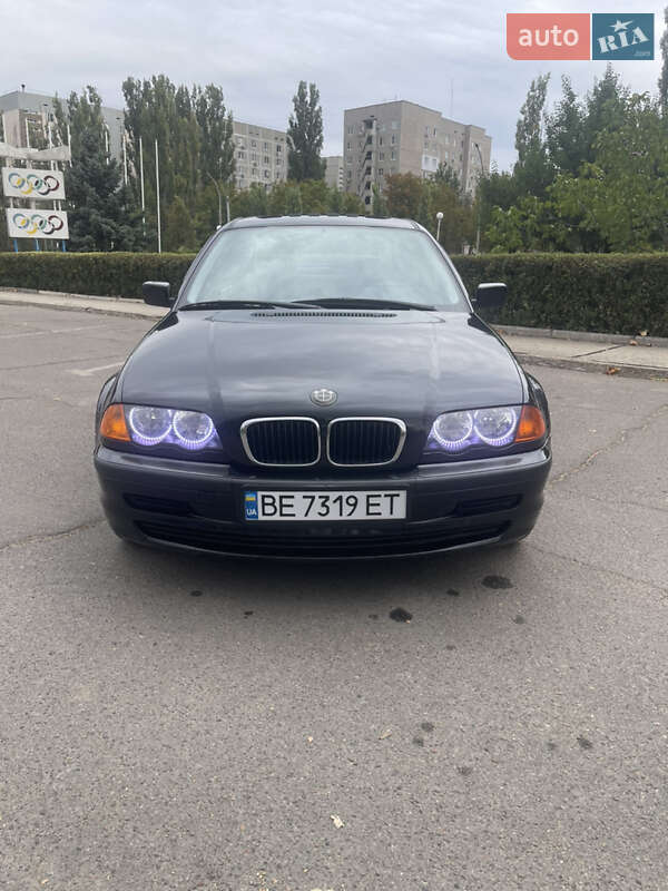 Bmw 318 (2001)