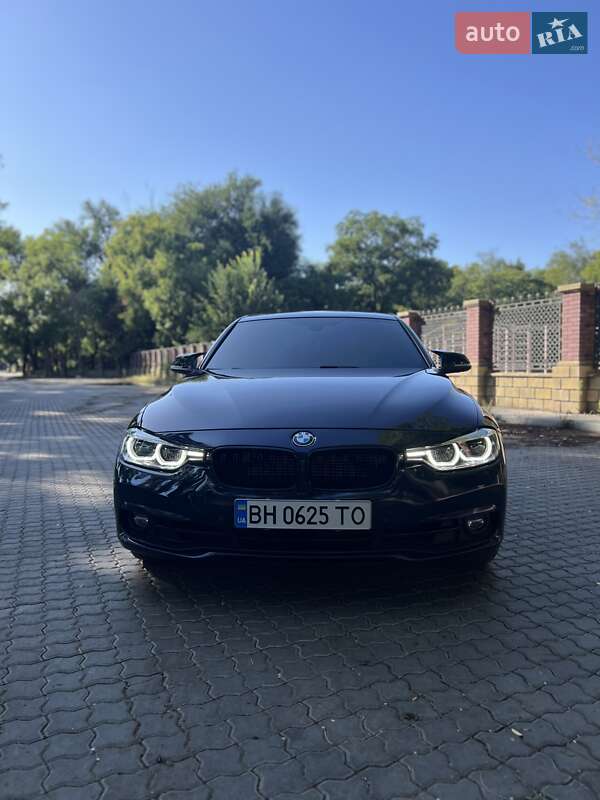 Bmw 330e (2017)