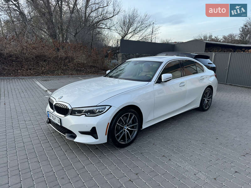 Bmw 330i xdrive (2019)