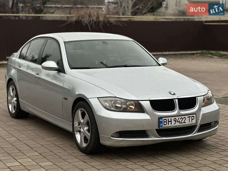 Bmw 318 (2005)