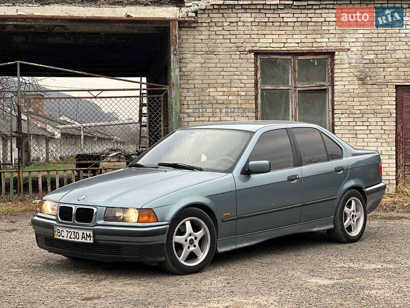 Bmw 316i (1997)