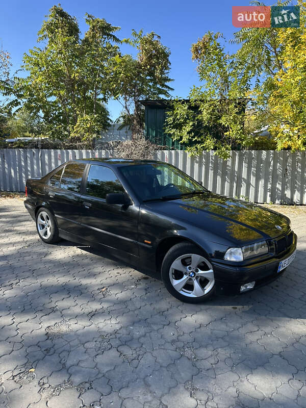 Bmw 3 series (1997)