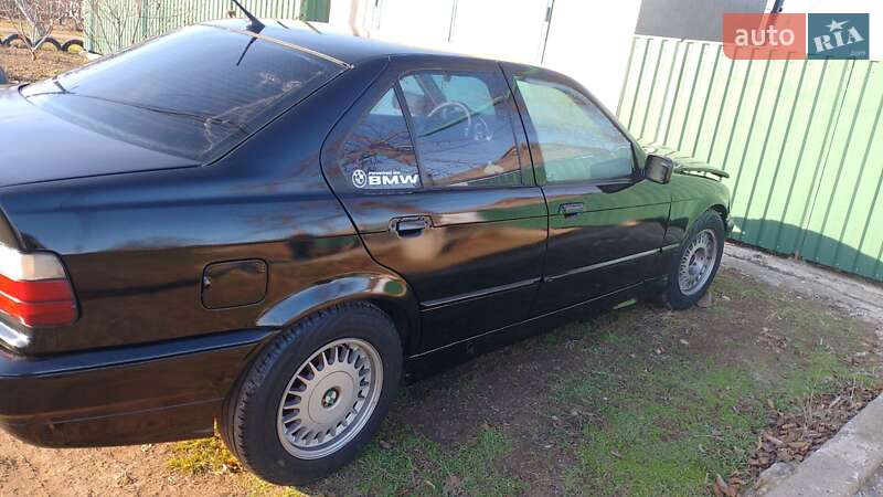 Bmw 3 series (1993)