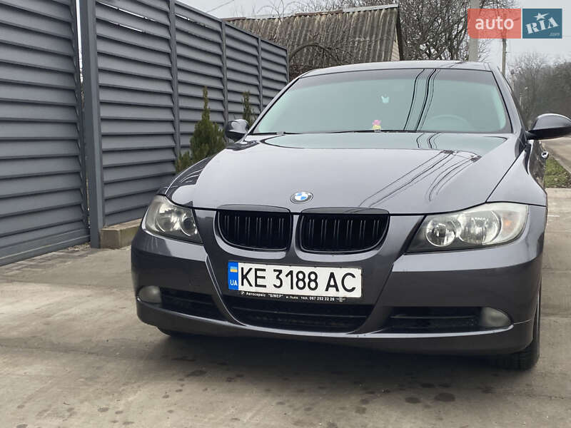 Bmw 3 series (2005)
