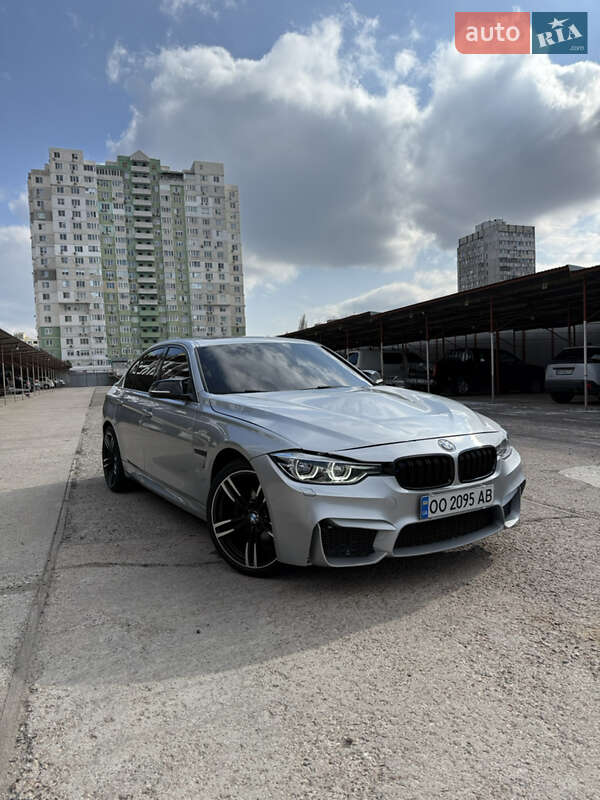 Bmw 3 series (2017)