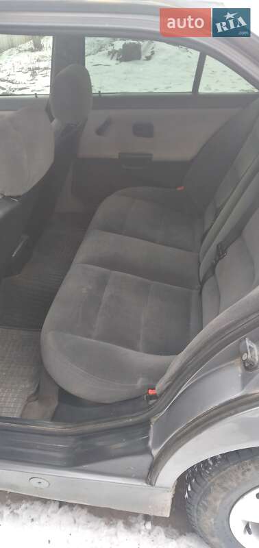 Bmw 3 series (1993)