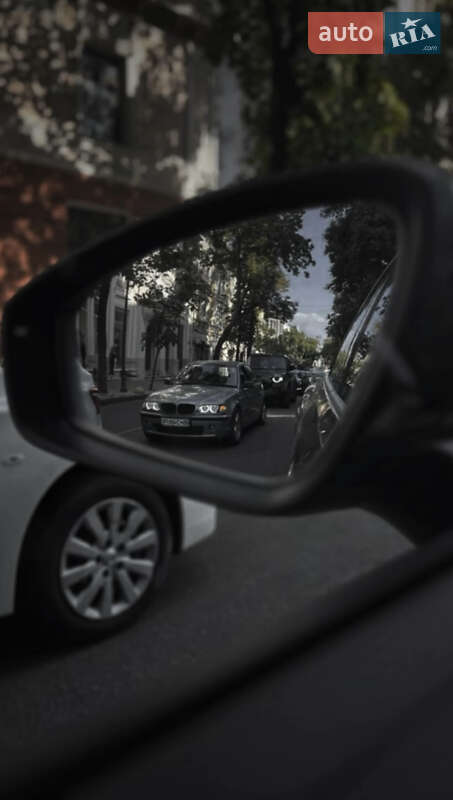 Bmw 3 series (2003)