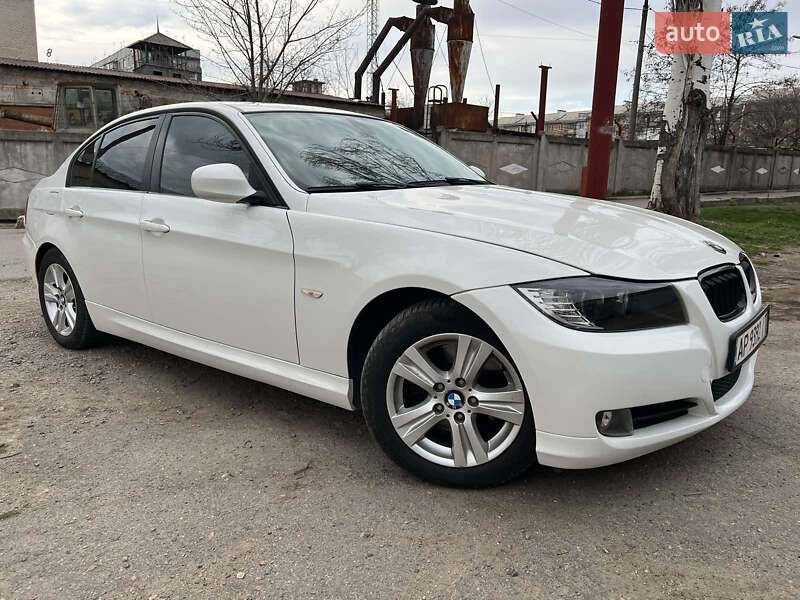 Bmw 3 series (2009)