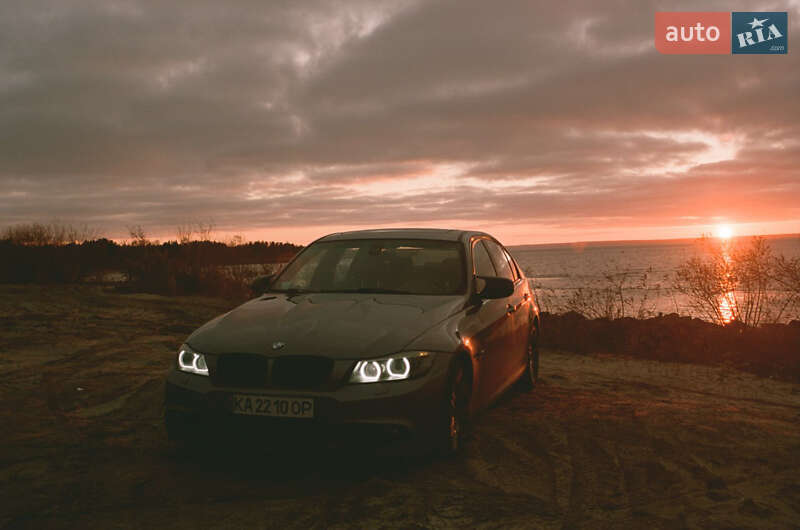 Bmw 3 series (2010)