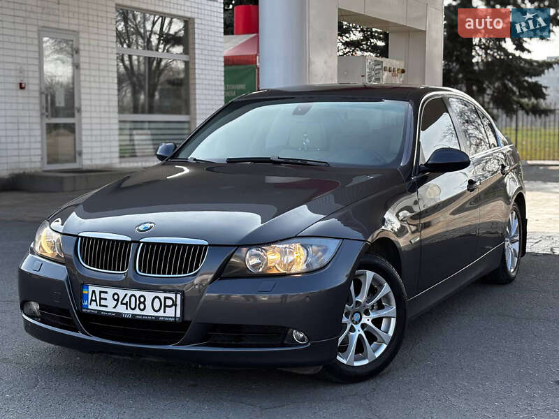 Bmw 3 series (2005)