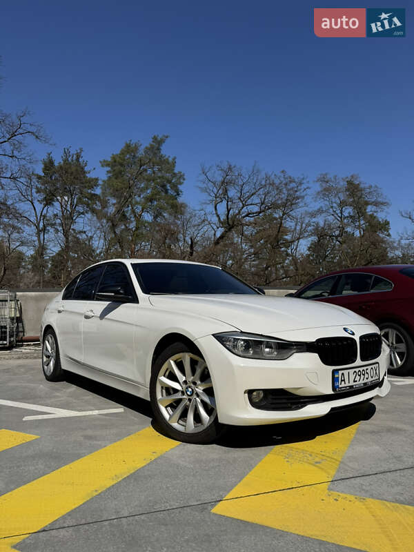 Bmw 3 series (2012)