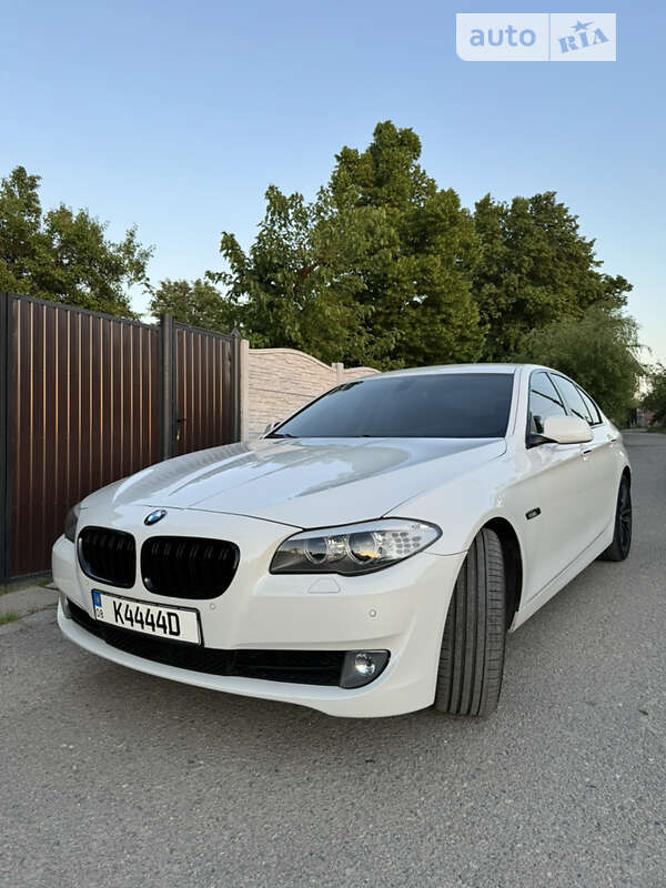 Bmw 520i (2012)