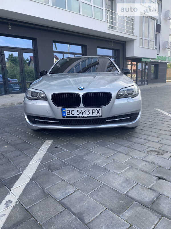 Bmw 528 (2012)