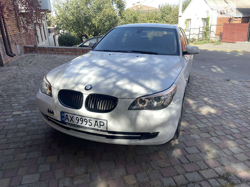 Bmw 528 (2008)