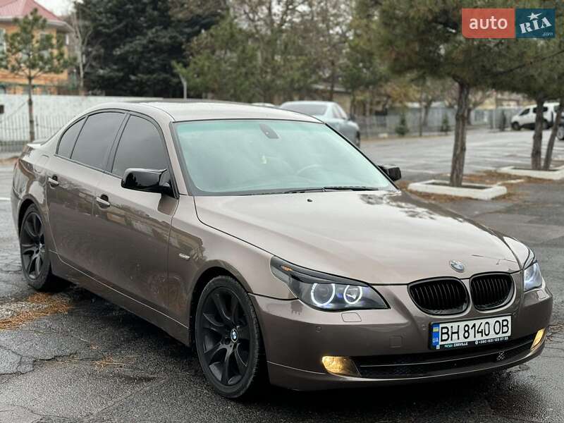 Bmw 523i (2006)