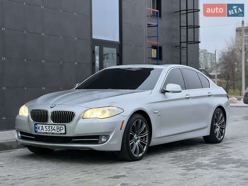 Bmw 528i (2012)