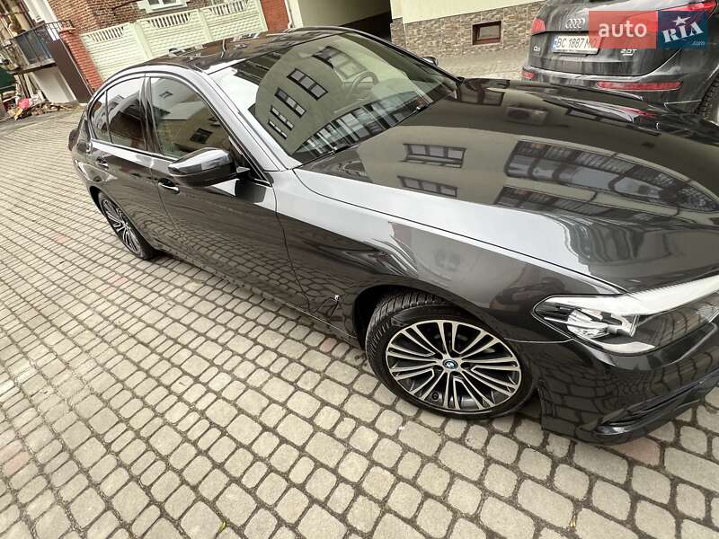 Bmw 5 series (2018)