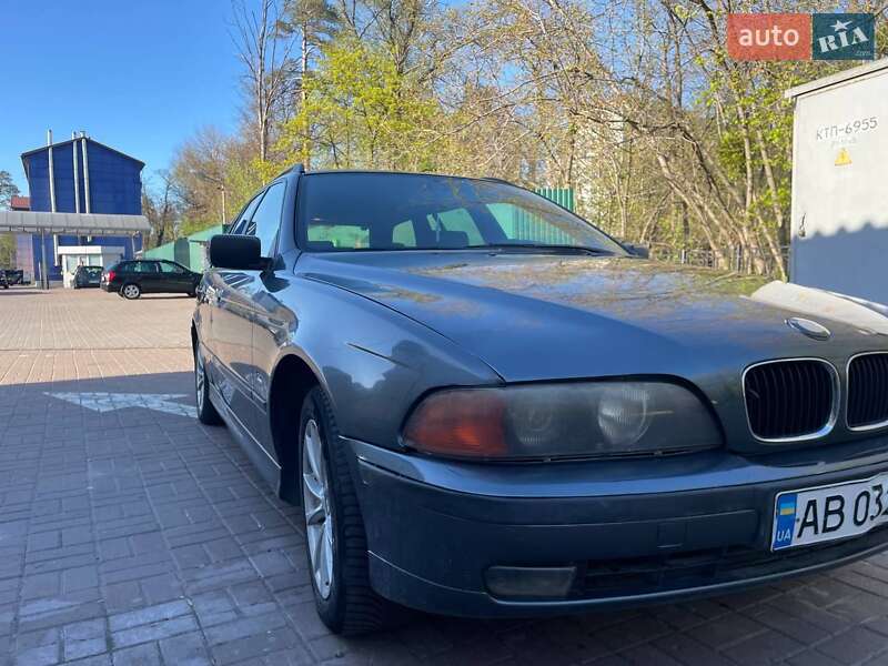 Bmw 5 series (2000)