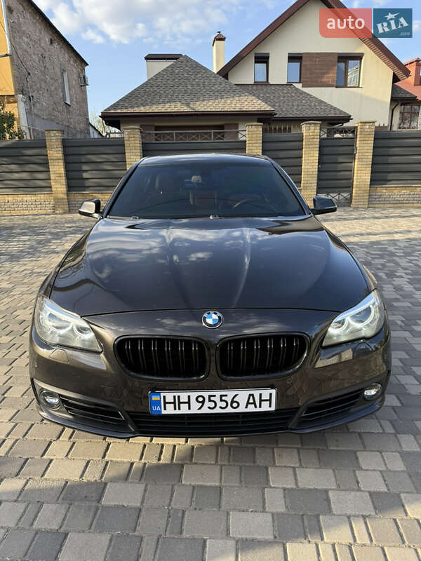 Bmw 5 series (2016)
