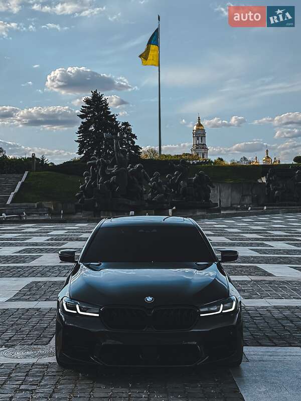 Bmw 5 series (2018)