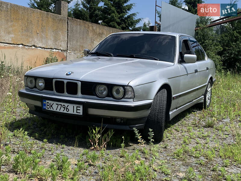 Bmw 5 series (1990)