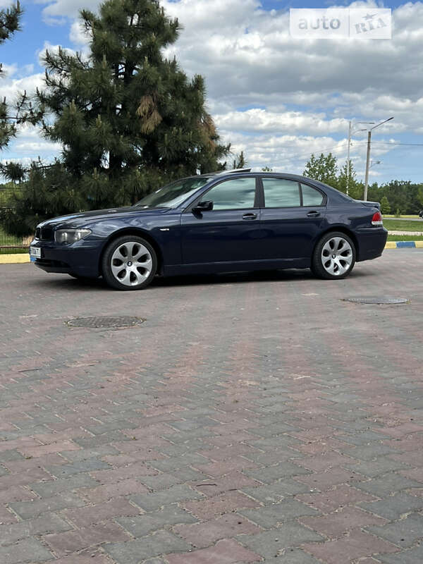Bmw 745i (2001)