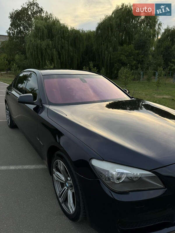 Bmw 7 series (2011)