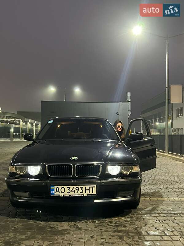 Bmw 7 series (2001)