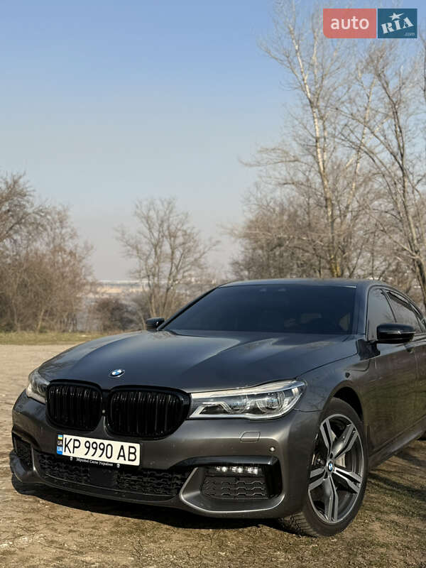 Bmw 7 series (2017)