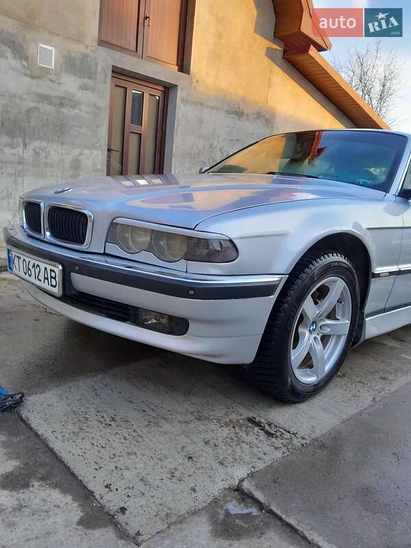 Bmw 7 series (2001)