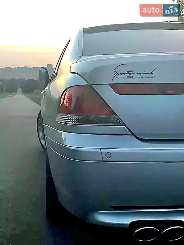 Bmw 7 series (2001)