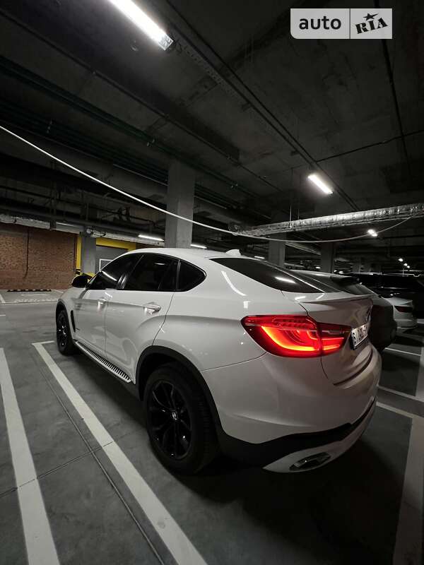 Bmw X6 (2015)