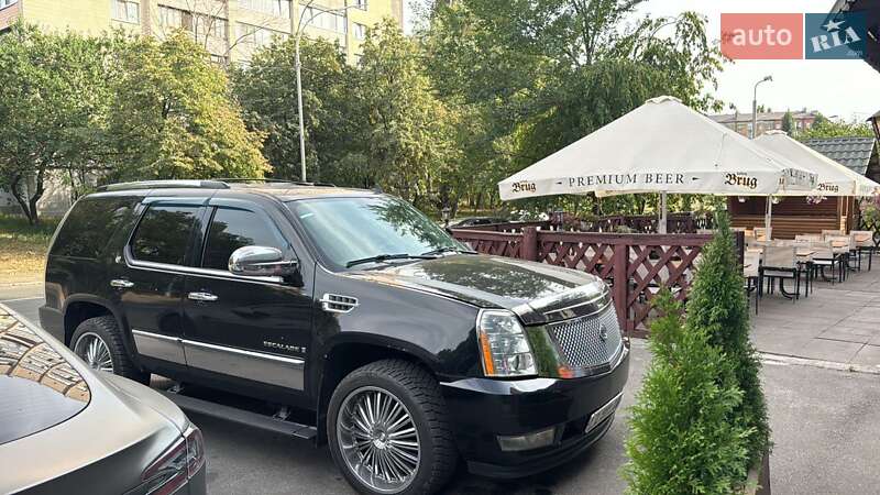 Cadillac Escalade (2008)