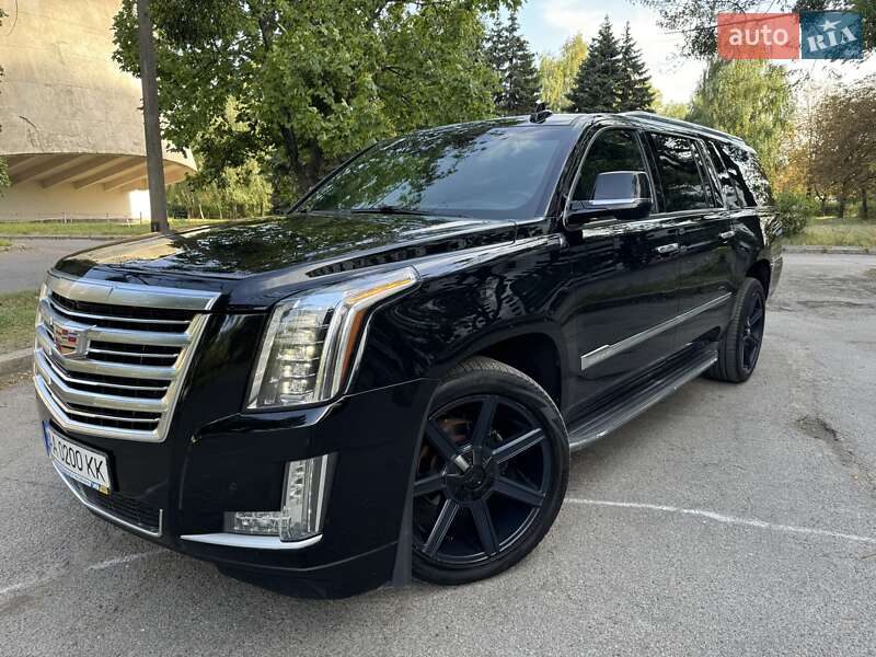 Cadillac Escalade (2015)