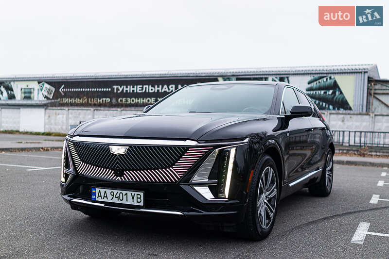 Cadillac Lyriq (2023)
