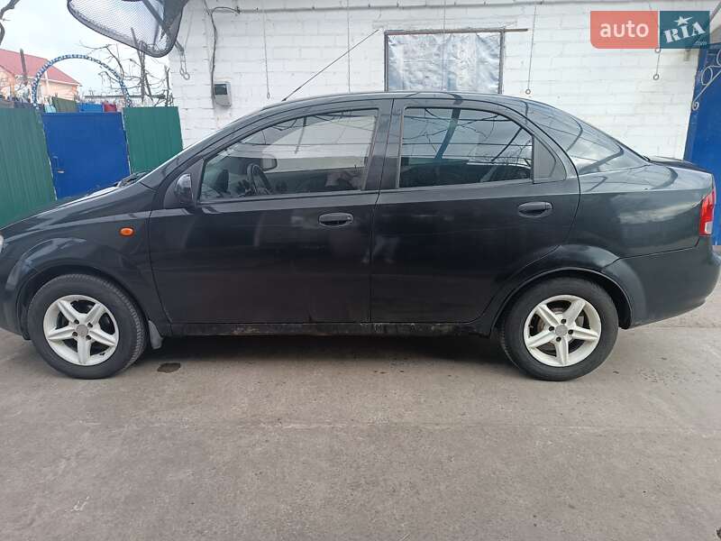 Chevrolet Aveo (2005)