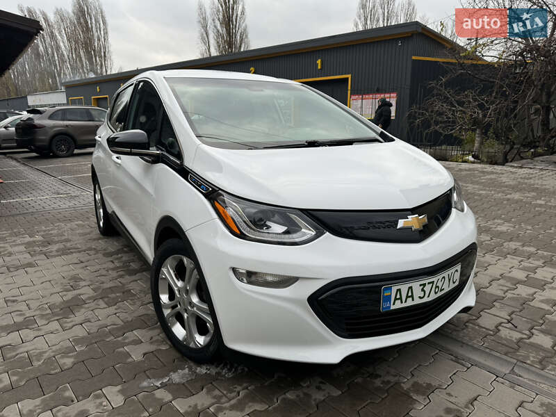 Chevrolet Bolt ev (2017)