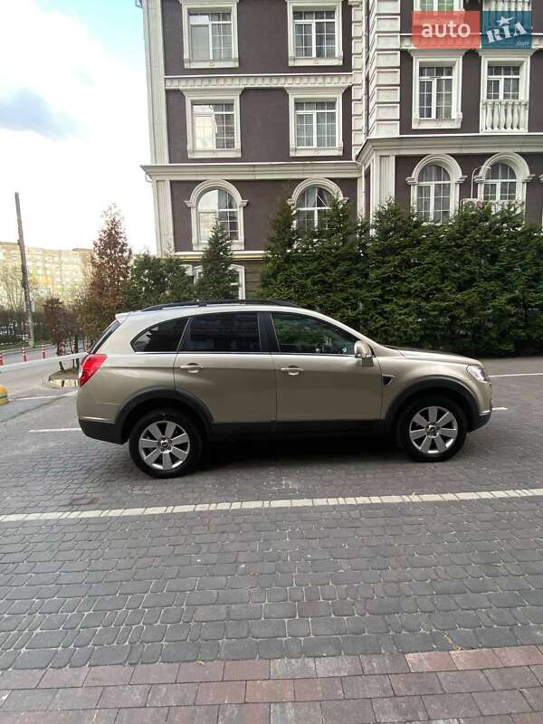 Chevrolet Captiva (2009)