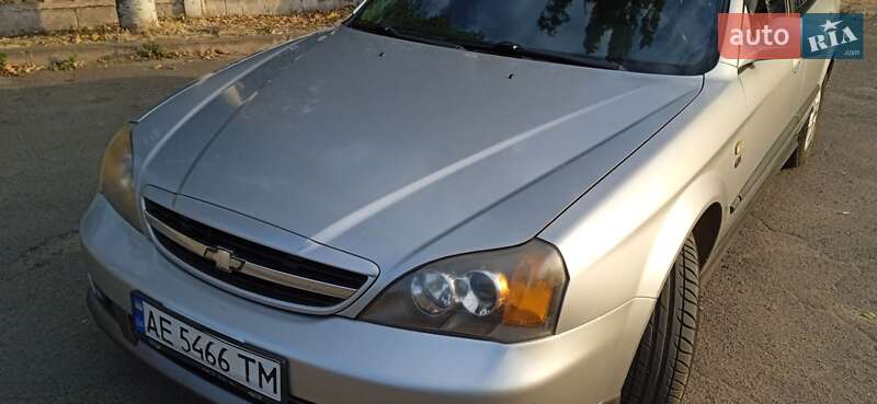 Chevrolet Evanda (2005)