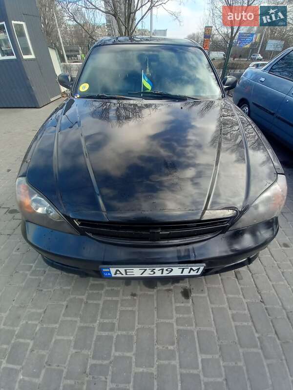 Chevrolet Evanda (2004)